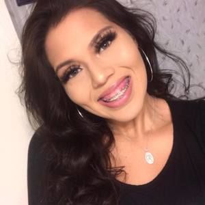 Meet your Posher, Corrina